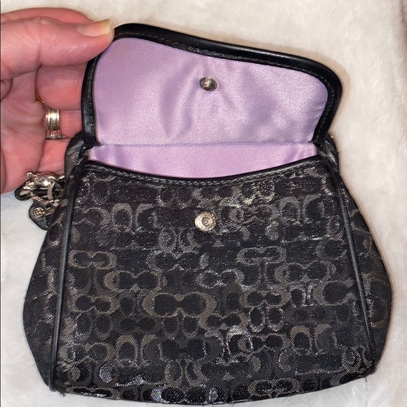 Coach Black & Silver Lorax Kiss Lock Wristlet - Picture 11 of 11